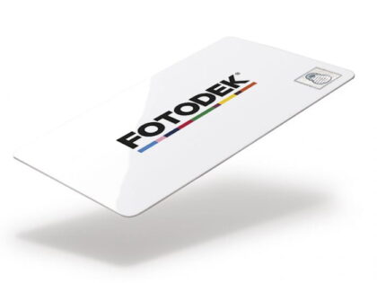 FOTODEK PREMIUM ICE blank white plastic cards with a HOLOIMAGE anti-forgery security feature – WF76-AI-HIA – Pack of 100
